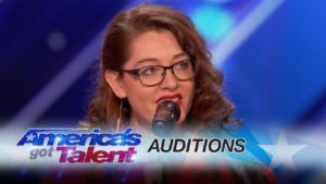 Mandy Harvey: Deaf Singer Earns Simon’s Golden Buzzer With Original Song – America’s Got Talent 2017